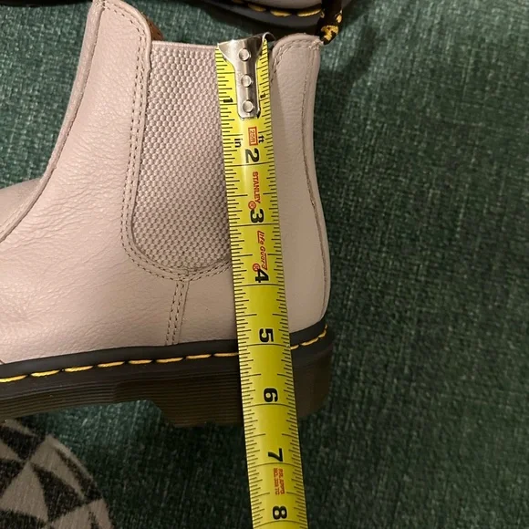 Dr. Martens Women's 2976 Virginia Leather Chelsea Ankle Boots (NWOT) - Picture 6 of 6